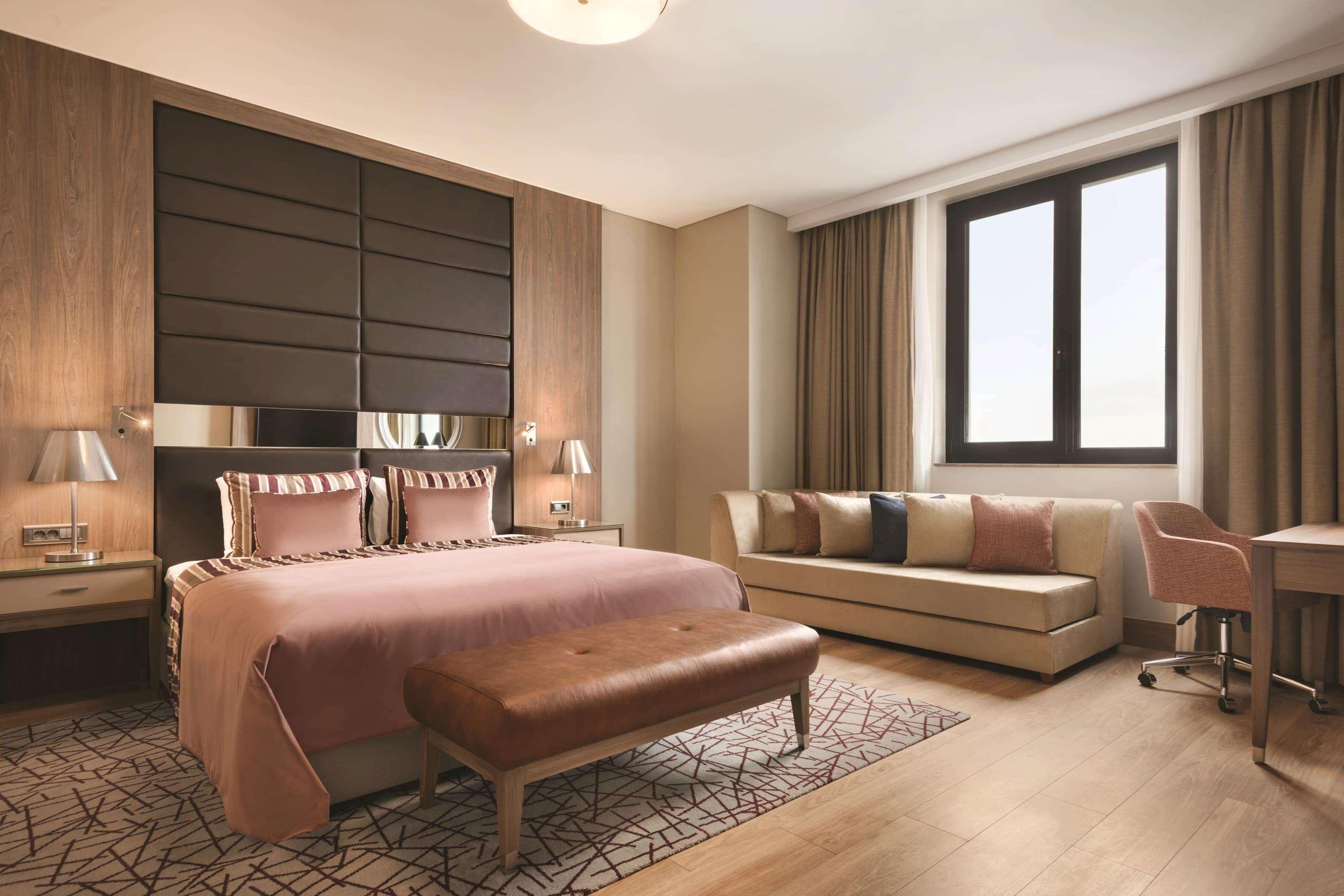 Tryp By Wyndham Istanbul Basin Ekspres Hotel Exterior foto A bedroom at the hotel