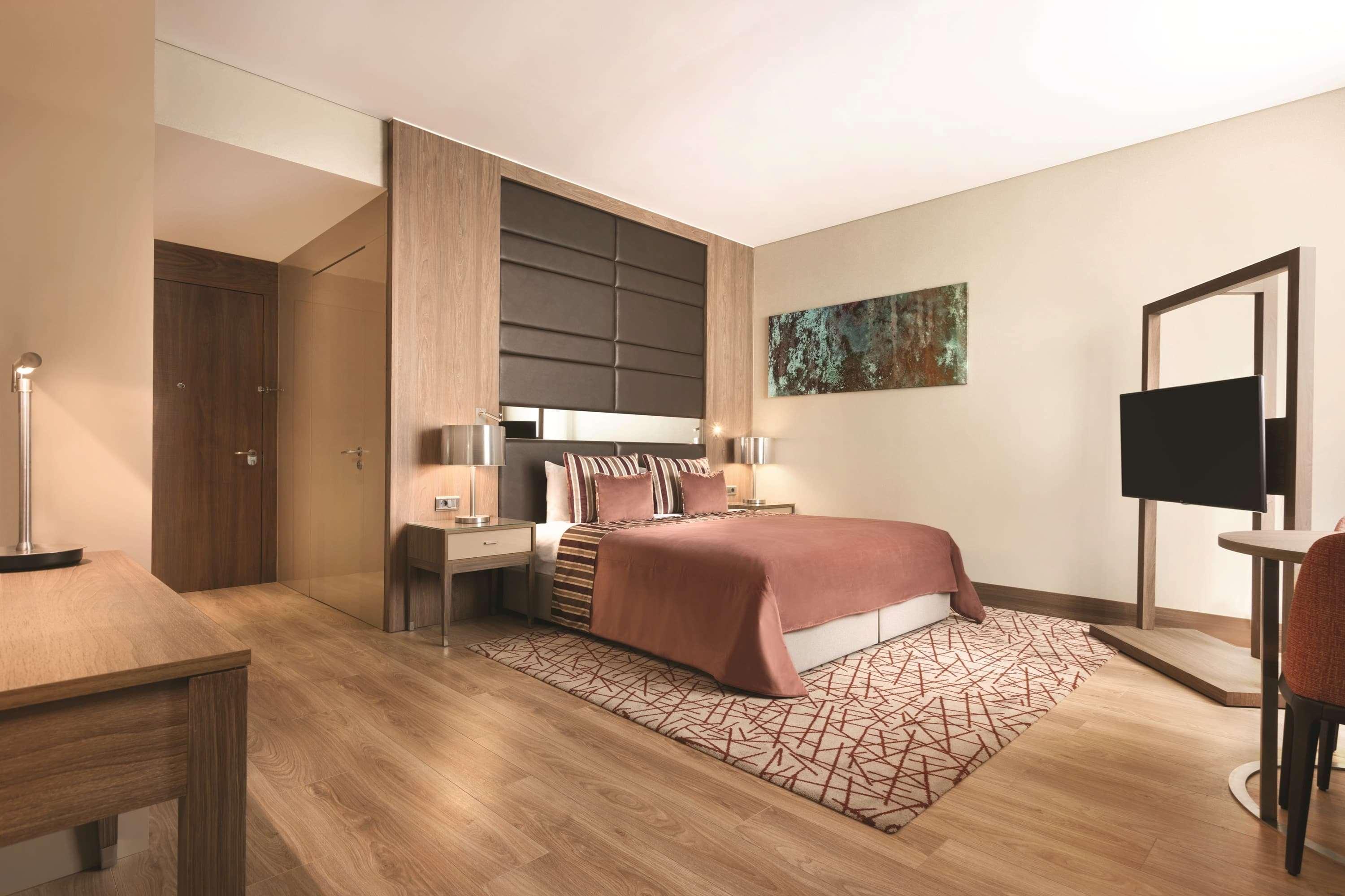 Tryp By Wyndham Istanbul Basin Ekspres Hotel Exterior foto