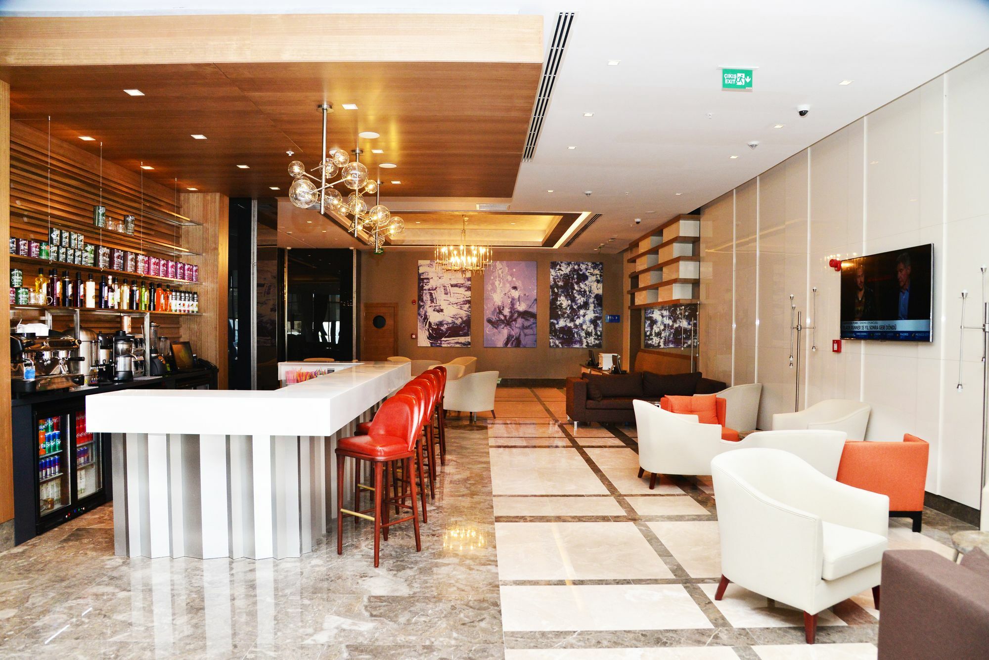 Tryp By Wyndham Istanbul Basin Ekspres Hotel Exterior foto The lounge at the airport